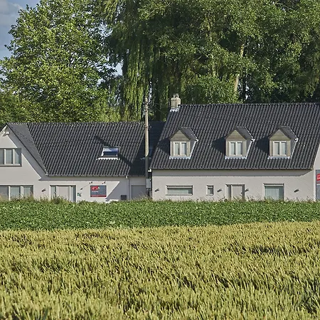Couette-café Maison 4*